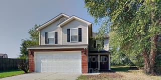 4719 Winterberry Ln 4719 Winterberry Ln Photo Gallery 1