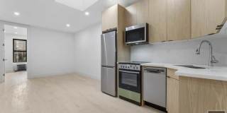 170 1 AVENUE 170 1 AVENUE Photo Gallery 1