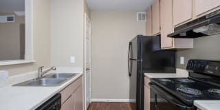 Kingsgate Luxury Apartments Kingsgate Luxury Apartments Photo Gallery 1