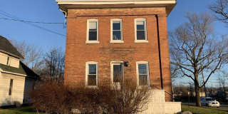 1300 Center St Unit A 1300 Center St Unit A Photo Gallery 1