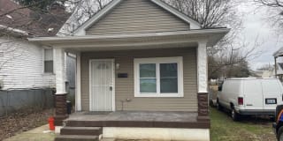 4144 Greenwood Avenue 4144 Greenwood Avenue Photo Gallery 1