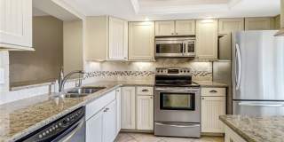 7430 Lake Breeze Drive 7430 Lake Breeze Drive Photo Gallery 1