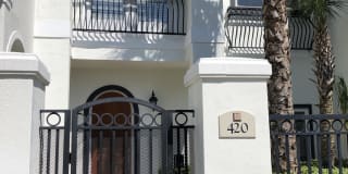 420 E Bay St 420 E Bay St Photo Gallery 1
