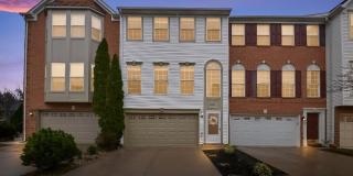 6631 HUNTER CREEK LANE 6631 HUNTER CREEK LANE Photo Gallery 1