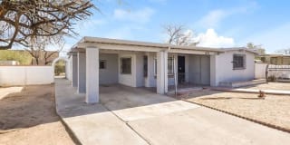 5409 South 13th Avenue 5409 South 13th Avenue Photo Gallery 1