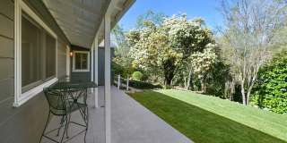925 Hawthorn Drive 925 Hawthorn Drive Photo Gallery 1
