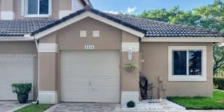 1136 SW 158th Way 1136 SW 158th Way Photo Gallery 1