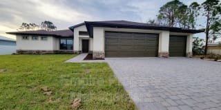 3916 NE 8th Pl 3916 NE 8th Pl Photo Gallery 1