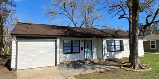 209 Laurel St 209 Laurel St Photo Gallery 1