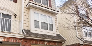 8 MARINA DR 8 MARINA DR Photo Gallery 1