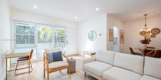 35 Edgewater Dr 35 Edgewater Dr Photo Gallery 1
