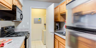 The Lakes of Schaumburg Apartment Homes The Lakes of Schaumburg Apartment Homes Photo Gallery 1