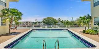 350 S Shore Dr 350 S Shore Dr Photo Gallery 1