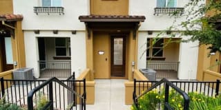 Seeking Roommate in NEW HOME Seeking Roommate in NEW HOME Photo Gallery 1