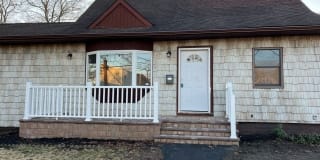 196 S Broome Avenue 196 S Broome Avenue Photo Gallery 1