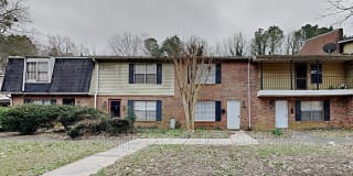 1775 Whitehall Forest Ct SE 1775 Whitehall Forest Ct SE Photo Gallery 1