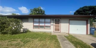 4725 Wynona Dr 4725 Wynona Dr Photo Gallery 1