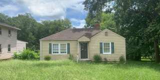 1227 Pineview Rd 1227 Pineview Rd Photo Gallery 1