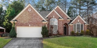 1035 FAIRVIEW CLUB Circle 1035 FAIRVIEW CLUB Circle Photo Gallery 1