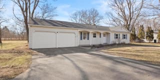 7 Weyburn Way 7 Weyburn Way Photo Gallery 1