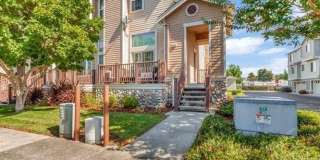 498 East E Street 498 East E Street Photo Gallery 1