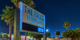The Falls at Clear Lake Apartments The Falls at Clear Lake Apartments Photo Gallery 1