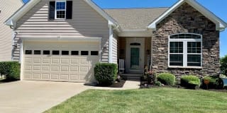 4932 Lake View Dr 4932 Lake View Dr Photo Gallery 1