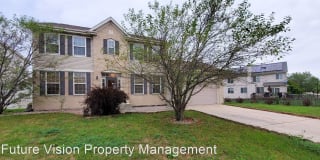 821 N Edgewater Ln 821 N Edgewater Ln Photo Gallery 1