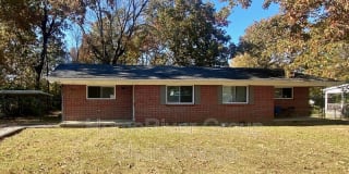 2027 Lee St 2027 Lee St Photo Gallery 1