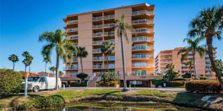 7430 SUNSHINE SKYWAY LANE S 7430 SUNSHINE SKYWAY LANE S Photo Gallery 1