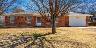 2930 Greenleaf Drive 2930 Greenleaf Drive Photo Gallery 1
