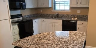 27 CHATEAU CIR 27 CHATEAU CIR Photo Gallery 1
