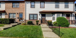 115 Village Green Way 115 Village Green Way Photo Gallery 1