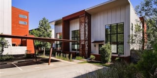 520 SE Tourmaline Mews 520 SE Tourmaline Mews Photo Gallery 1