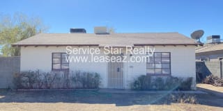 3037 E Hartford Ave 3037 E Hartford Ave Photo Gallery 1