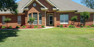 206 Rhett 206 Rhett Photo Gallery 1