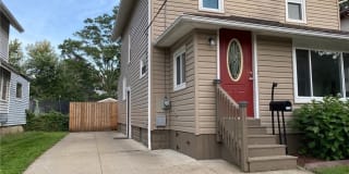 2225 26th Street SW 2225 26th Street SW Photo Gallery 1