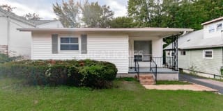 2425 Leslie Avenue 2425 Leslie Avenue Photo Gallery 1