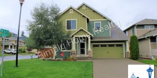18530 21st Ave E 18530 21st Ave E Photo Gallery 1