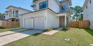 5610 Pelican Place 5610 Pelican Place Photo Gallery 1