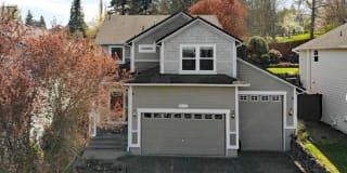 912 25th Ave SW 912 25th Ave SW Photo Gallery 1