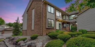 7258 CREEKS BEND 7258 CREEKS BEND Photo Gallery 1