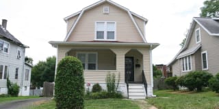 4215 STANWOOD AVENUE 4215 STANWOOD AVENUE Photo Gallery 1