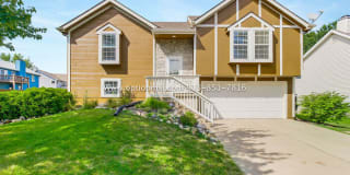 1024 West Piatt Lane 1024 West Piatt Lane Photo Gallery 1