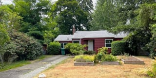 13715 Burke Ave N 13715 Burke Ave N Photo Gallery 1