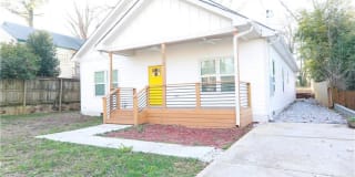 1673 Fairway Hill Drive SE 1673 Fairway Hill Drive SE Photo Gallery 1
