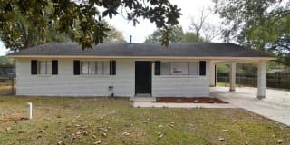 2424 Toledo St 2424 Toledo St Photo Gallery 1
