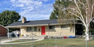 9212 South 260 East 9212 South 260 East Photo Gallery 1