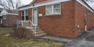 830 S LAGRANGE Road 830 S LAGRANGE Road Photo Gallery 1