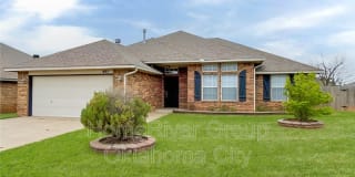 805 E Linden Ln 805 E Linden Ln Photo Gallery 1